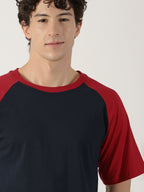 Red Pulse Raglan